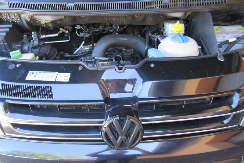 Volkswagen Multivan 2.0 TDi KLIMA 4x4 7 MÍST - fotka 21 z 22
