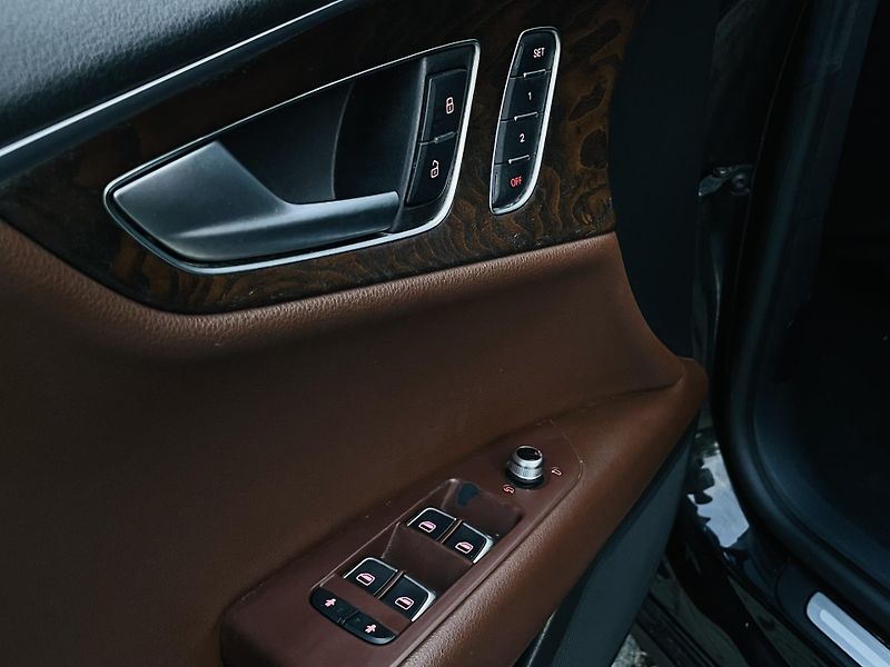 Audi A7 3.0TDI AUT 4x4 KAMERA TAŽNÉ - fotka 33 z 46