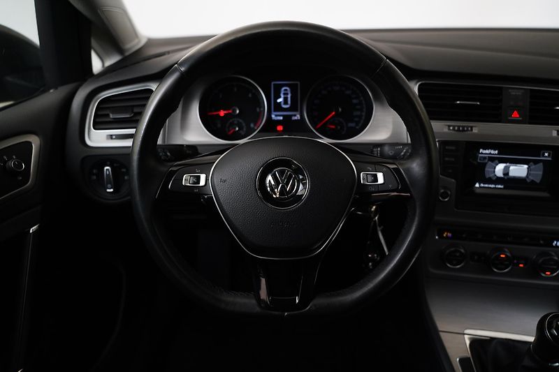 Volkswagen Golf - fotka 19 z 27