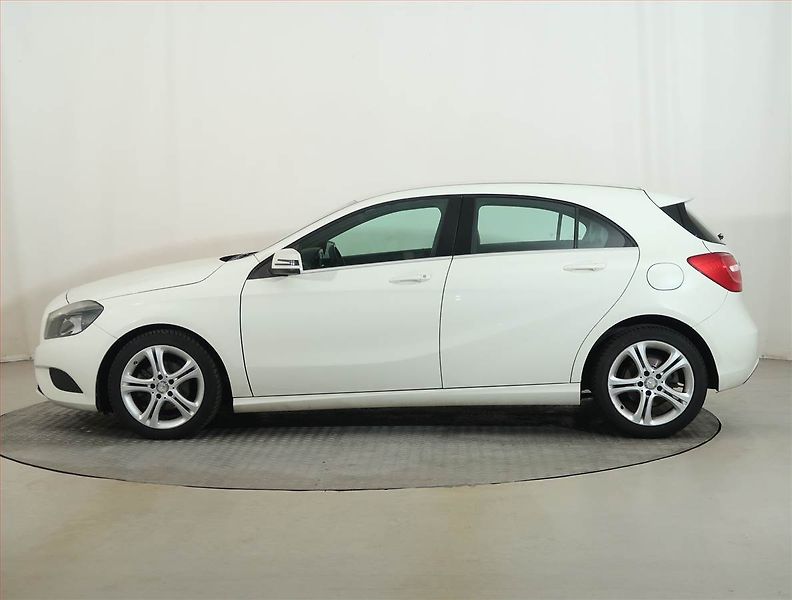 Mercedes-Benz Třídy A (2013) A 180 CDI, Automat, Tempomat - fotka 3 z 15