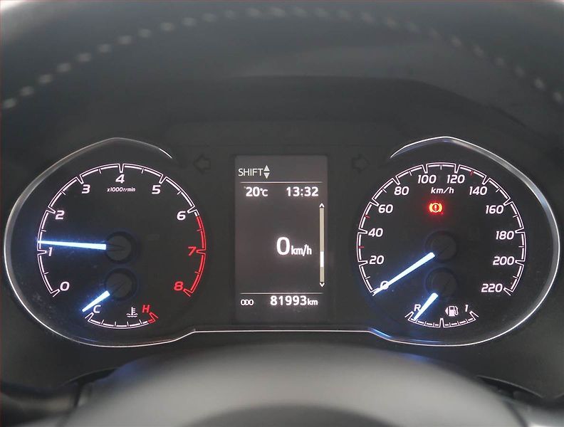Toyota Yaris (2019) Y20 1.5 Dual VVT-i, Serv.kniha - fotka 11 z 14