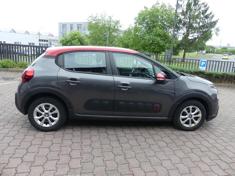 Citroën C3 (2019) 1,2 PureTech 110 MAN6 FEEL - fotka 4 z 21