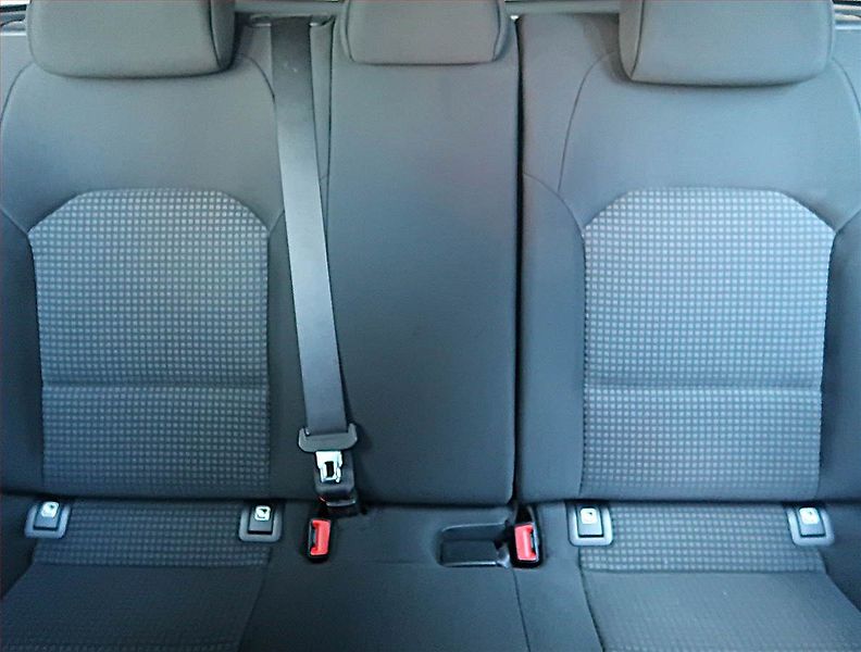 Kia Ceed (2022) Fresh 1.6 CRDi MHEV, ČR,1.maj - fotka 10 z 15