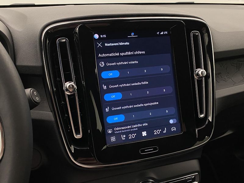 Volvo XC40 PURE ELECTRIC RECHARGE CORE  - fotka 42 z 55