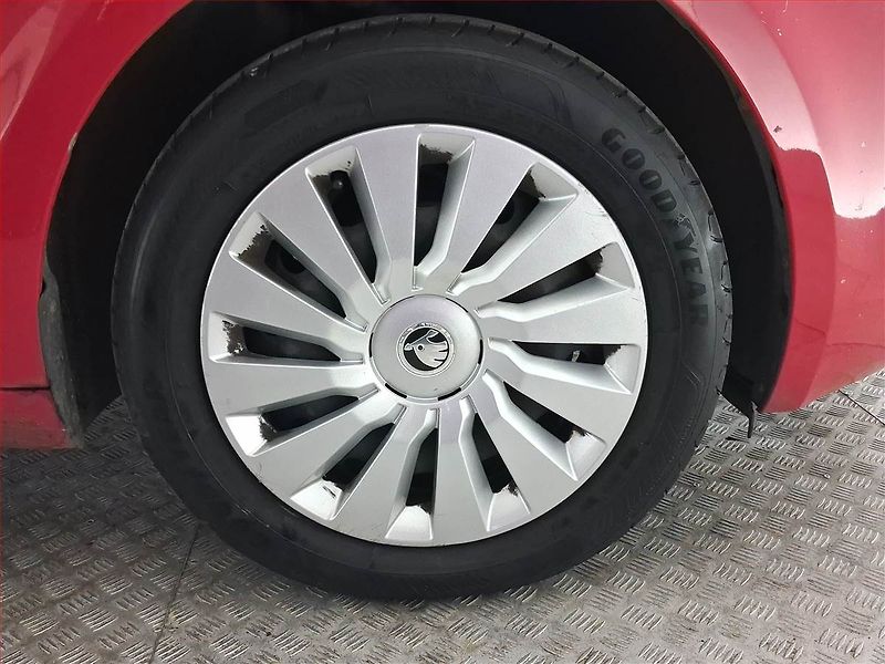 Škoda Octavia (2015) Ambition 1.6 TDI - fotka 15 z 15