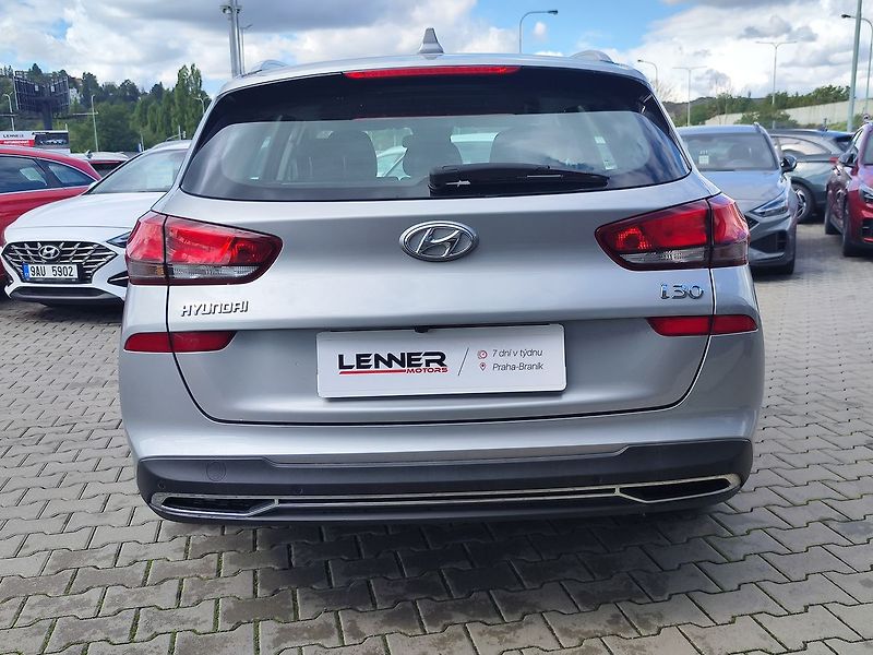 Hyundai i30 1.5 T-GDI/117kW Comfort - fotka 6 z 28