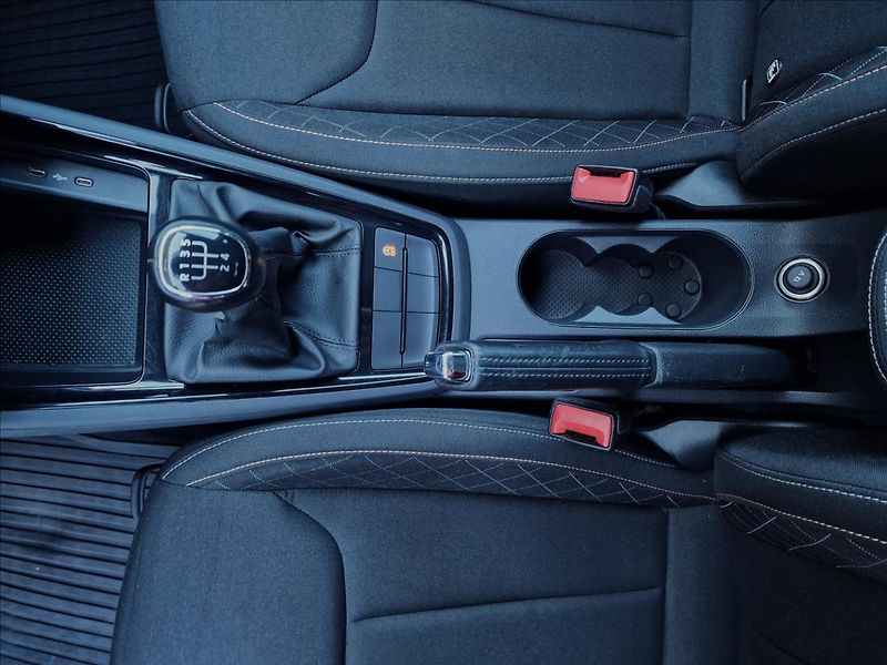 Škoda Scala 1.0TSI Ambition, ČR,1.Majitel - fotka 36 z 50