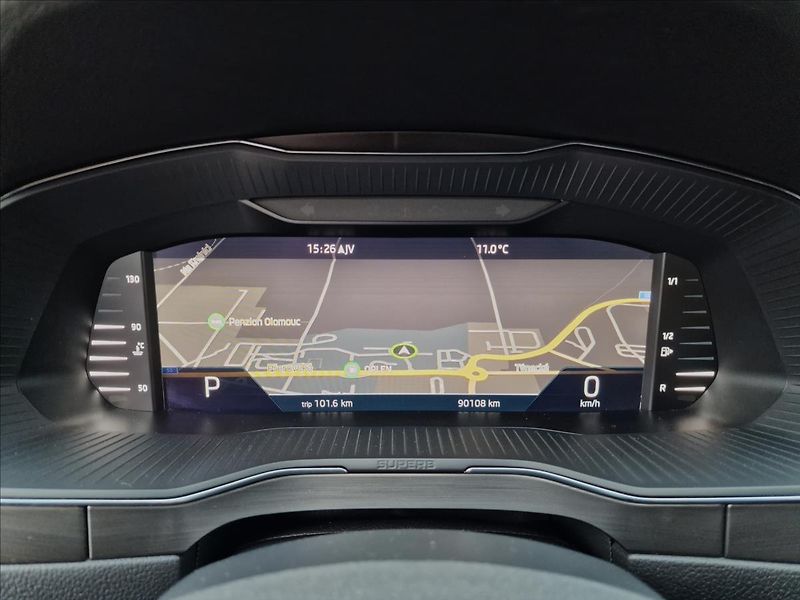 Škoda Superb 1.5 TSI 110kW DSG Style,1.Maj - fotka 23 z 50