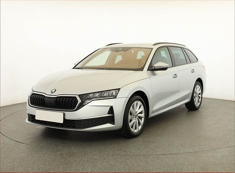Škoda Octavia (2025) 1.5 eTSI mHEV, Selection - fotka 2 z 19