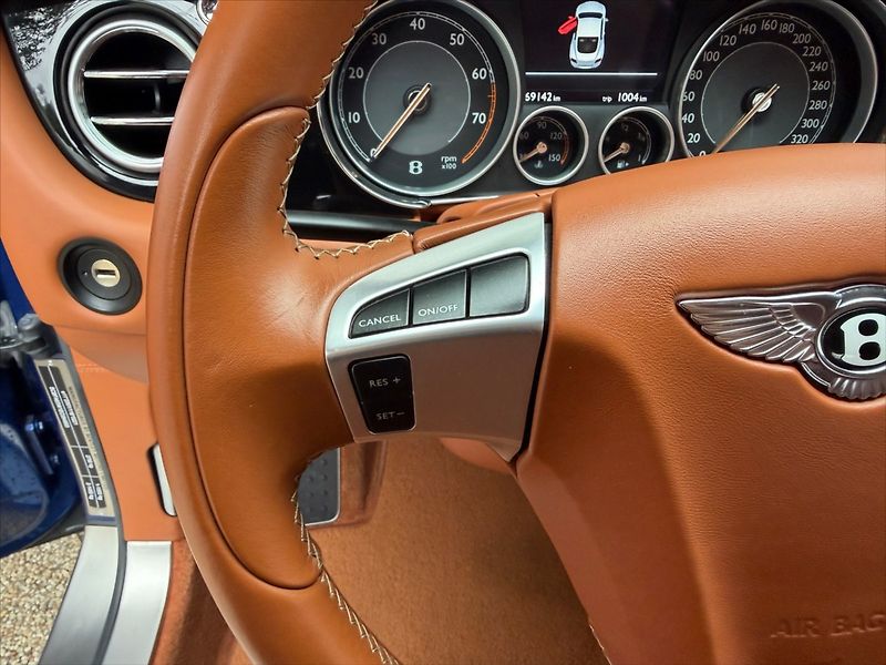 Bentley Continental GT 6,0 W12 GT 460kW-SPEED-4WD - fotka 17 z 32