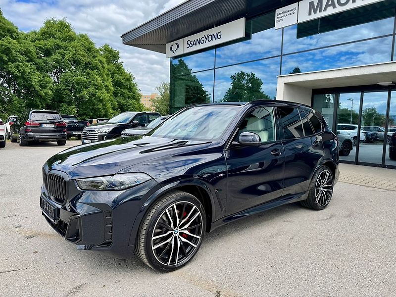 BMW X5 30xd Masáž Ventilace Softclose - fotka 7 z 25