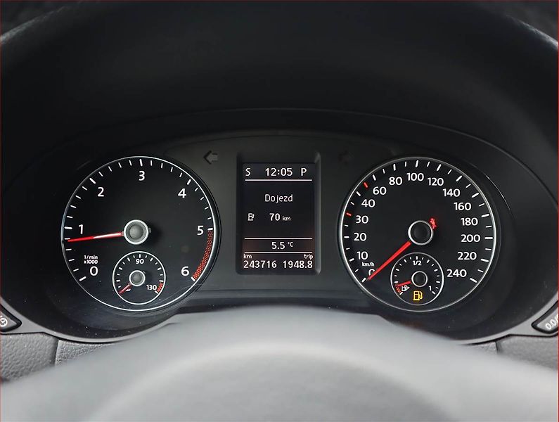 Volkswagen Sharan (2013) 2.0 TDI, Automat, 7 míst, ČR - fotka 9 z 22