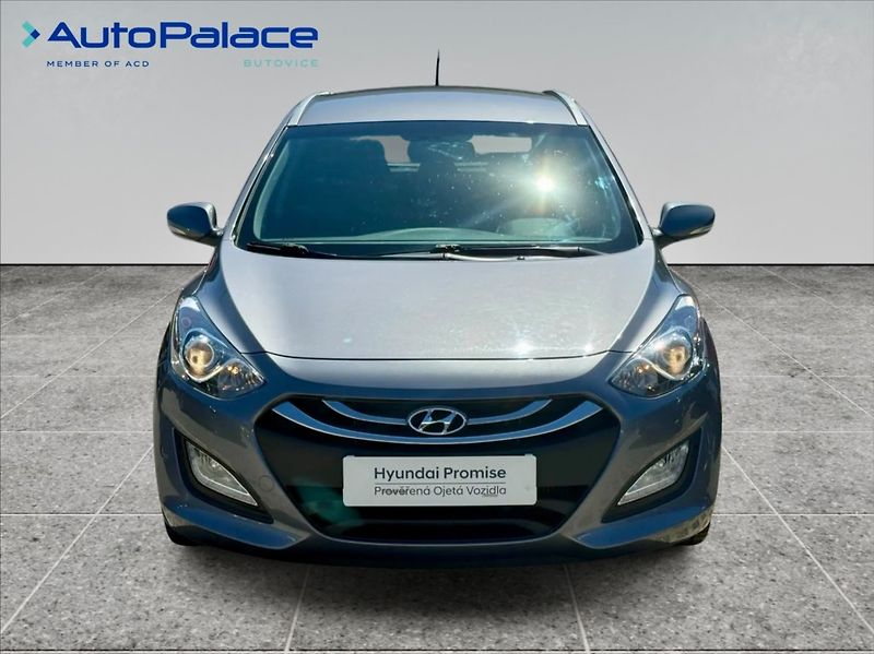 Hyundai i30 1,6 CRDI AUTOMAT PREMIUM - fotka 2 z 12