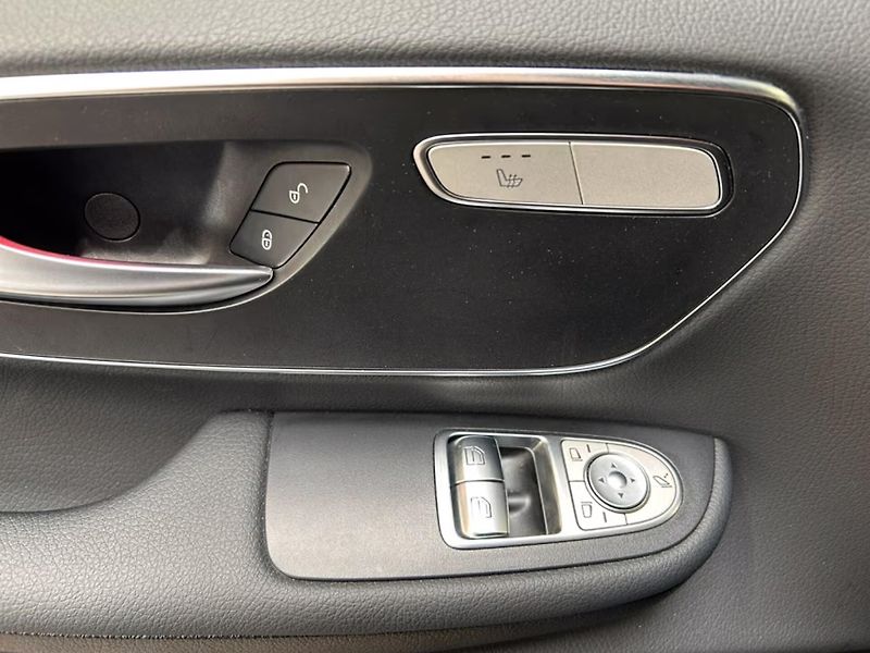 Mercedes-Benz Třídy V 220d 4M K Style Distro 360 Taž - fotka 12 z 14