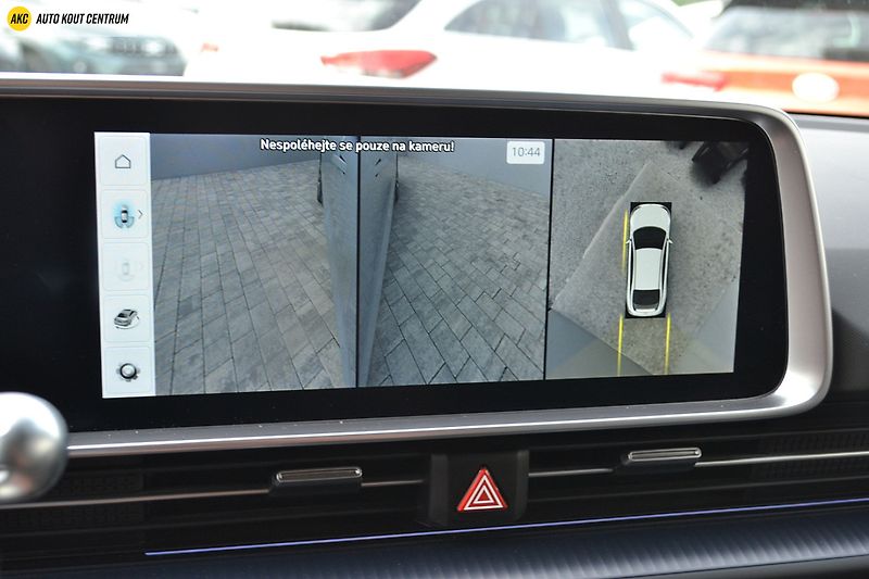 Hyundai Ioniq 6 239KW 4x4 POWER 77kWh STYLE PR - fotka 49 z 74