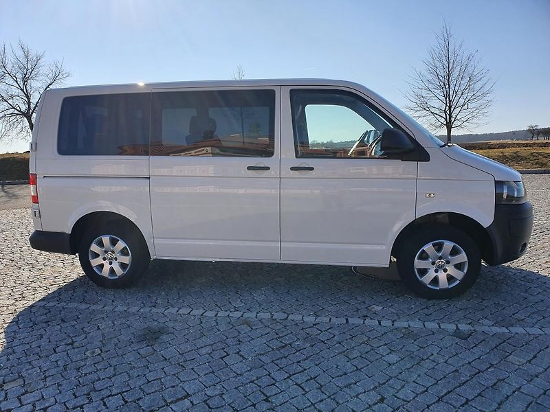Volkswagen Transporter (2011) 2L 75kw 7míst, splátky  - fotka 5 z 23