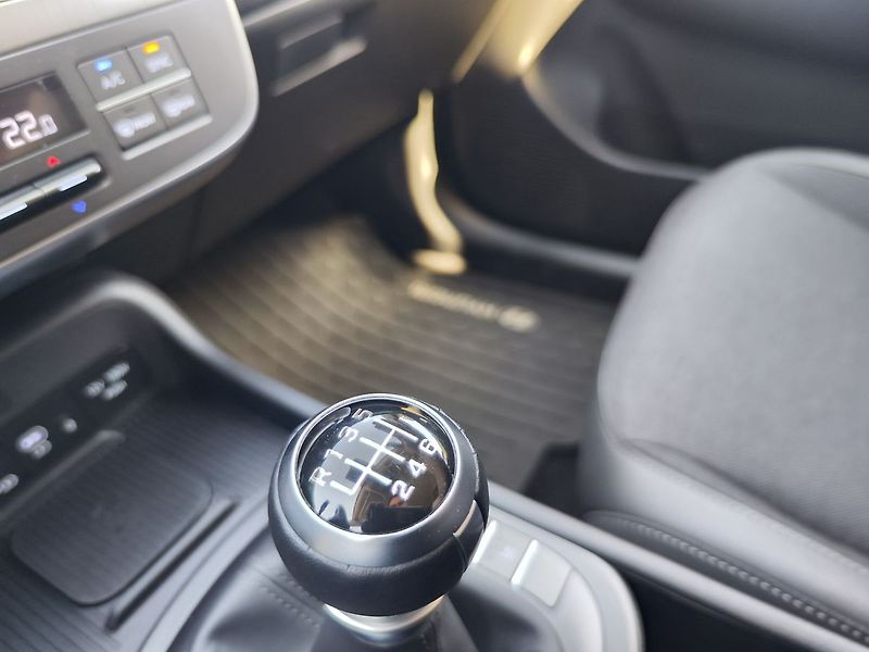 Hyundai Kona 1.6 T-GDi/145kW Style - fotka 26 z 37