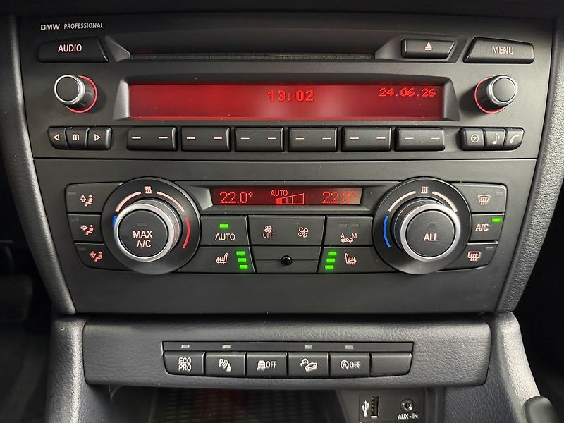 BMW X1 2.0d xDrive 8AT ADVANTAGE, LED - fotka 13 z 17