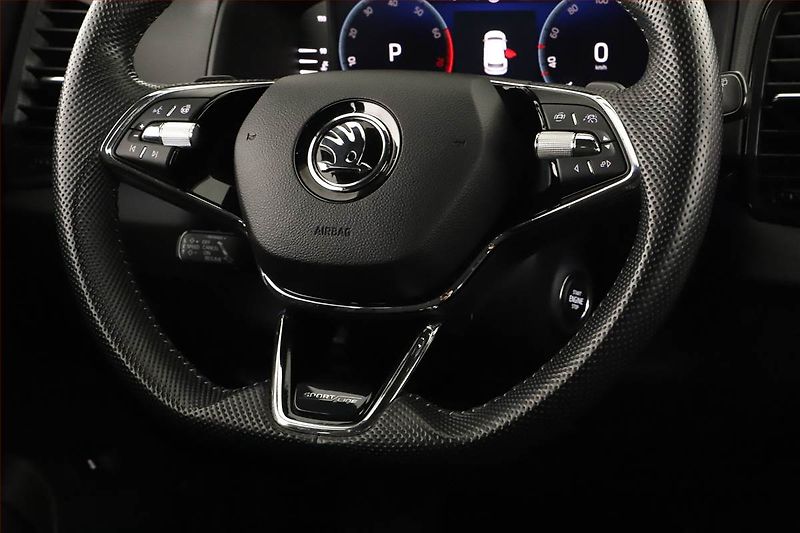 Škoda Karoq (2022) Sportline 1.5 TSI - fotka 16 z 21