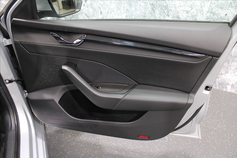 Škoda Octavia 2,0 TDI Ambition 1.majitel CZ - fotka 10 z 32