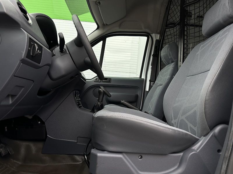 Ford Transit Connect 1.8TDCi 75PS LWB MAXI 220L 2 M - fotka 16 z 25