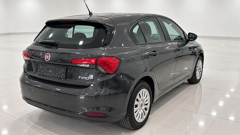 Fiat Tipo (2016) - fotka 21 z 22