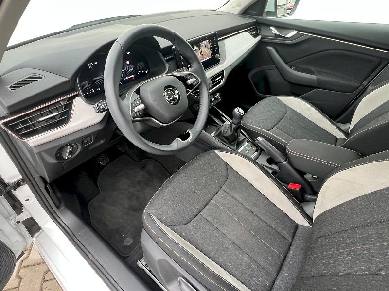 Škoda Kamiq (2024) SELEC TSI 85/1.0 M6F - fotka 15 z 33