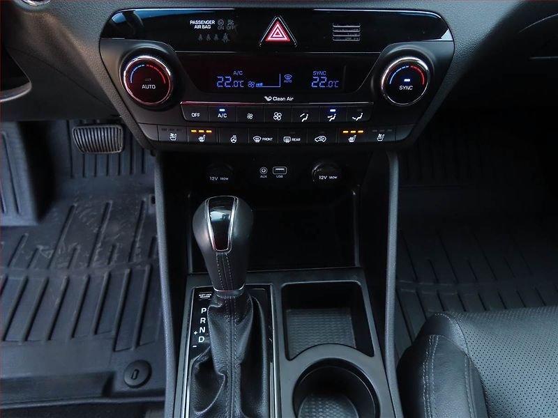 Hyundai Tucson (2017) 2.0 CRDi, 4X4, Automat - fotka 16 z 28
