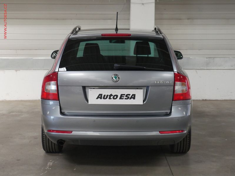 Škoda Octavia (2012) 2.0 TDi, 2.maj,ČR, Klima - fotka 5 z 20