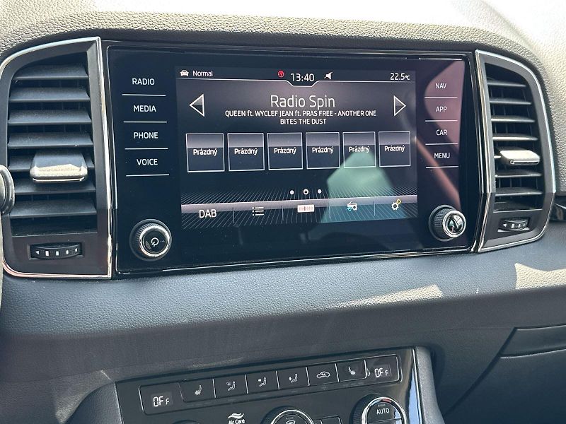 Škoda Karoq (2020) 2.0 TDI 4x4 DSG Scout - fotka 20 z 35