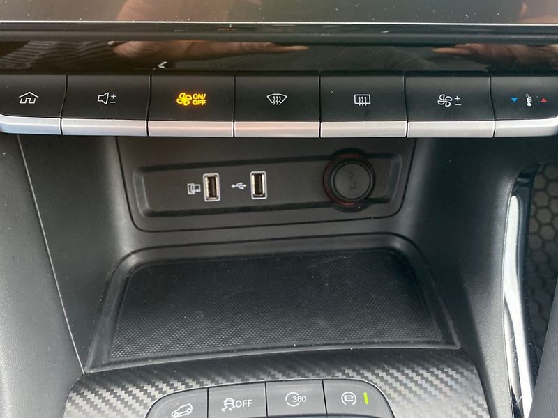 MG ZS (2023) 1,0 T. Exclusive (82kW) Aut. - fotka 22 z 33