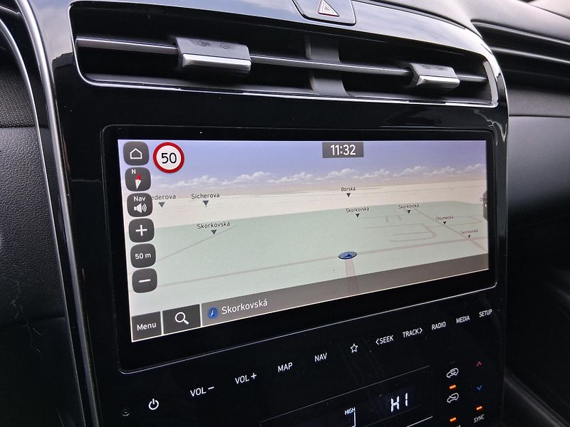 Hyundai Tucson STYLE 1.6 CRDi 4x4 100 kW - fotka 15 z 29