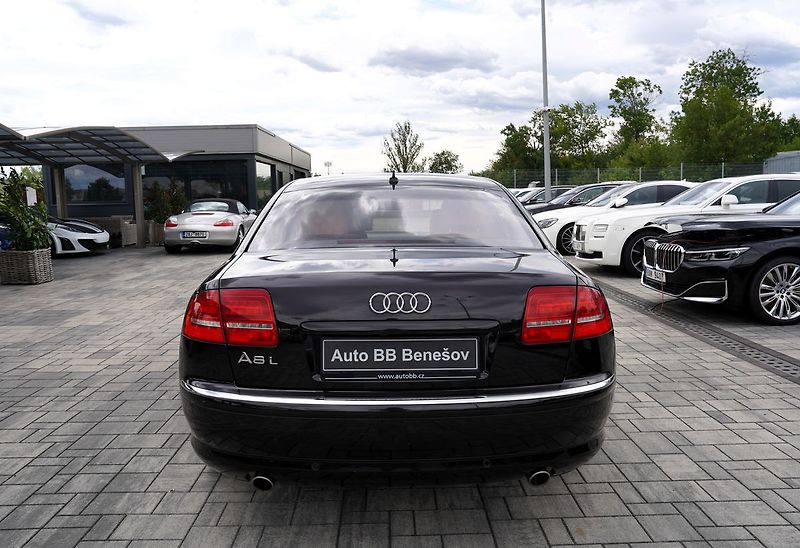 Audi A8 4.2 TDI Long,4x4 Exclusive - fotka 5 z 50