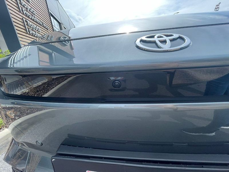 Toyota C-HR AWD 343HP AT ExecutiveVIPLight - fotka 13 z 30