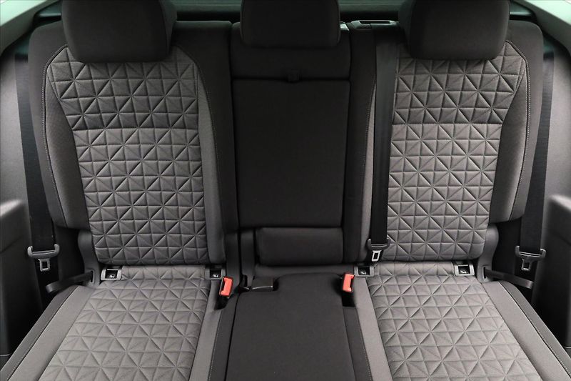 Volkswagen Tiguan 2,0 TDI 110 kW DSG Life Záruka - fotka 29 z 33