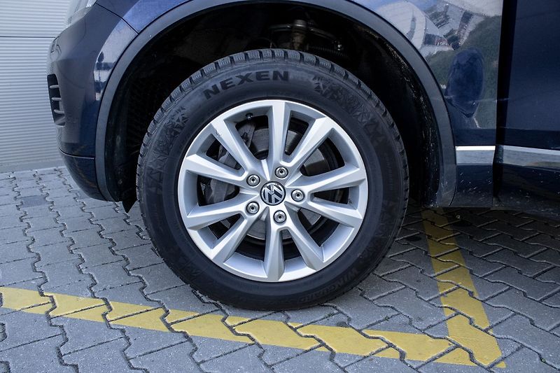 Volkswagen Touareg - fotka 23 z 25