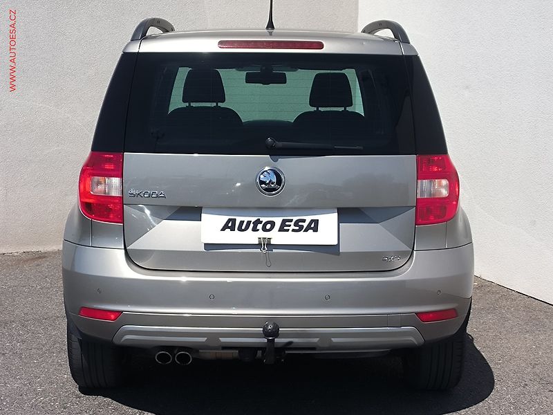 Škoda Yeti (2015) 2.0 TDi 4x4, Ambition, AT - fotka 5 z 19