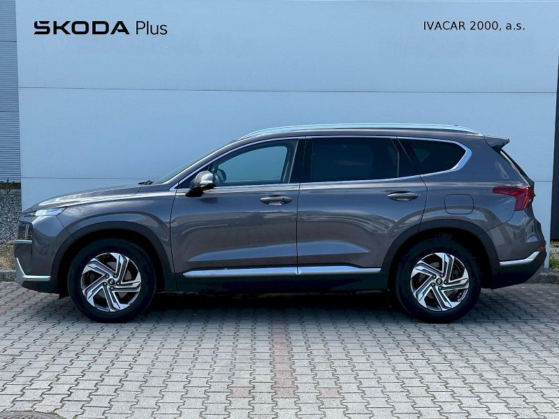 Hyundai Santa Fe (2023) 2.2 CRDi 142 kW 4x4 - fotka 3 z 22