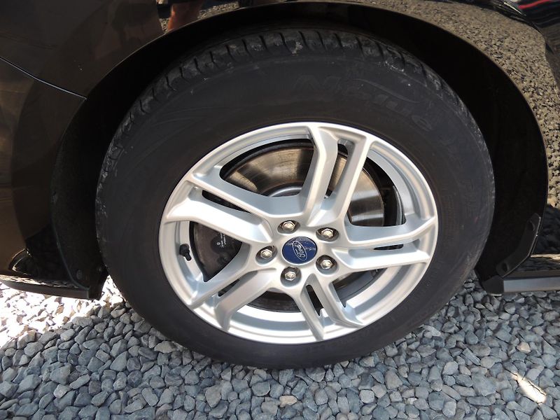 Ford Focus (2020) Combi 1.0i,92kw,ČR,1.majitel - fotka 26 z 44