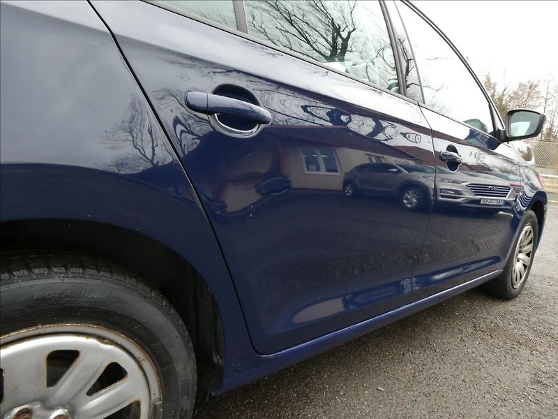 Škoda Rapid 1,6 TDi 66kW 2x kola,klima,ČR - fotka 13 z 37
