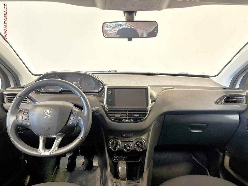 Peugeot 208 (2014) 1.2i, ČR, AC, temp, STK8/28 - fotka 8 z 14