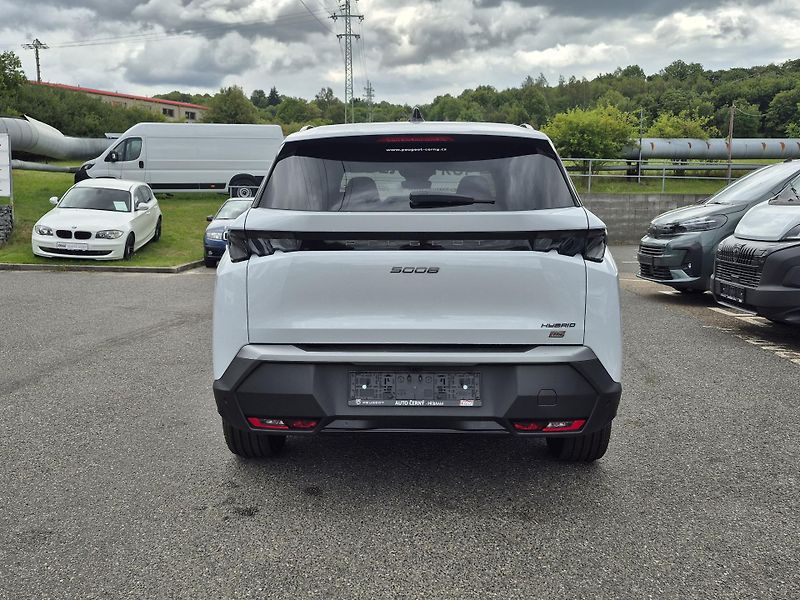 Peugeot 5008 (2025) GT Hybrid 136 e-DCS6  - fotka 4 z 23