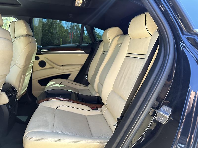 BMW X6 (2012) BMW X6 2012 - fotka 18 z 18