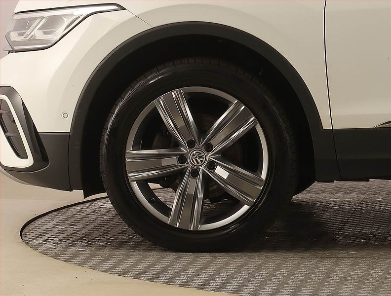 Volkswagen Tiguan Allspace (2023) Elegance 2.0 TDI - fotka 15 z 28