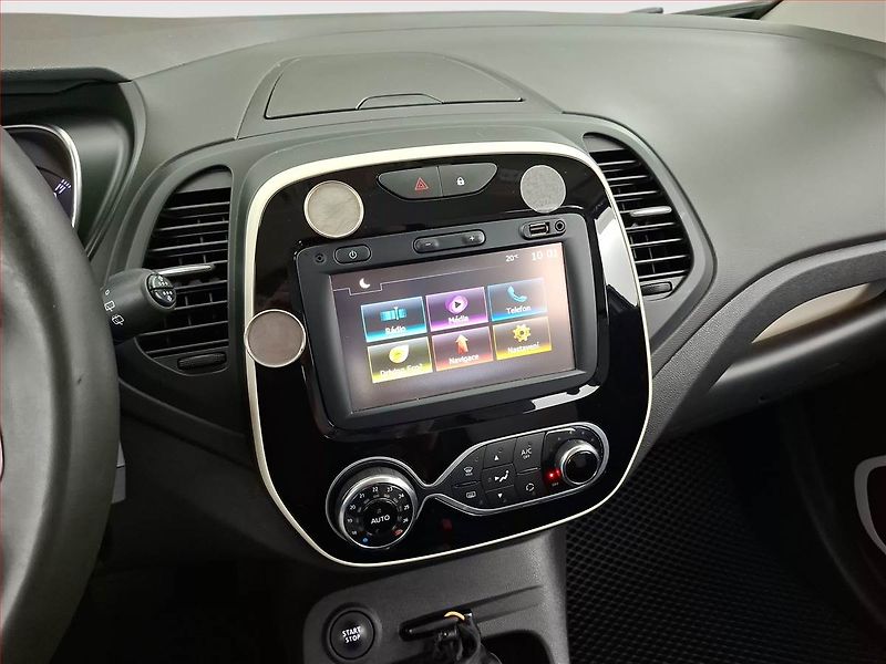Renault Captur (2017) 1.2 TCe, Automat, Serv.kniha - fotka 12 z 17