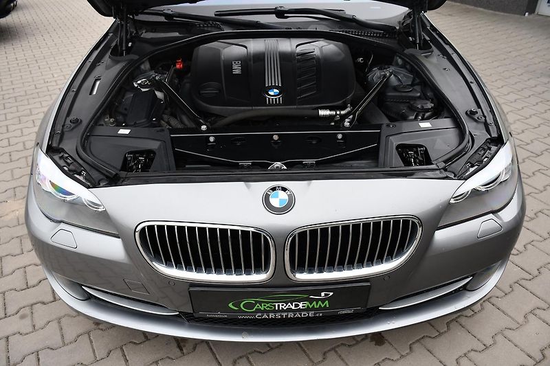 BMW Řada 5 530d xDrive ČR 2xKOLA - fotka 44 z 47