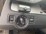 Volkswagen Passat Variant (2010) 1.6 TDi 77 kW - náhled 11
