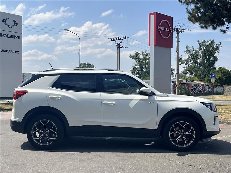 SsangYong Korando 1,5 TGDI  STYLE PLUS CZ - fotka 4 z 24