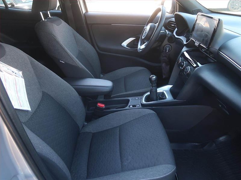 Toyota Yaris Cross (2022) 1.5 VVT-i - fotka 9 z 17