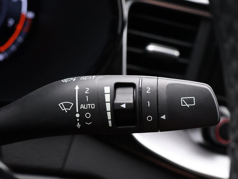 Kia XCeed 1,5 T-GDI 118kW Top CZ - fotka 20 z 32